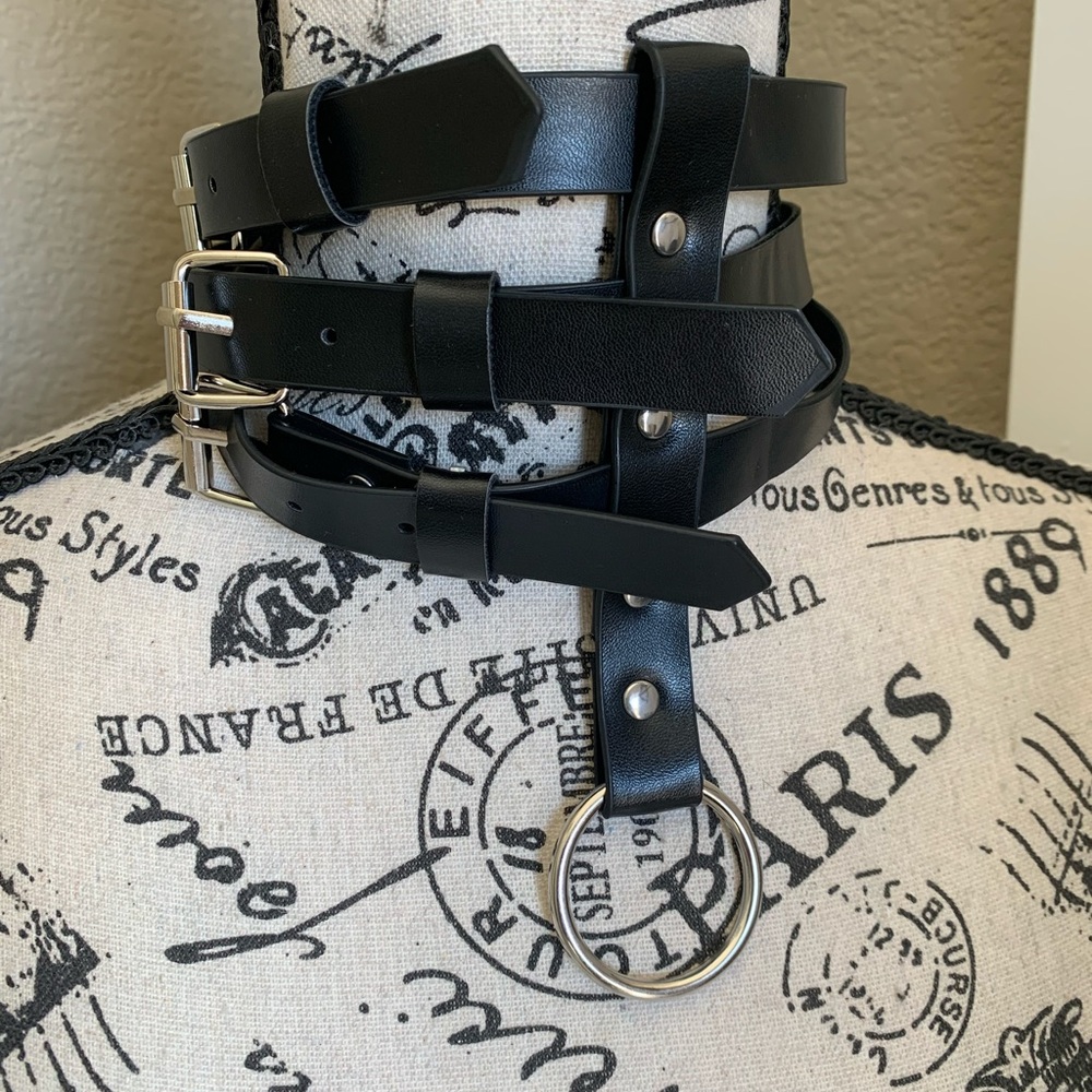 Neck Choker/Harness